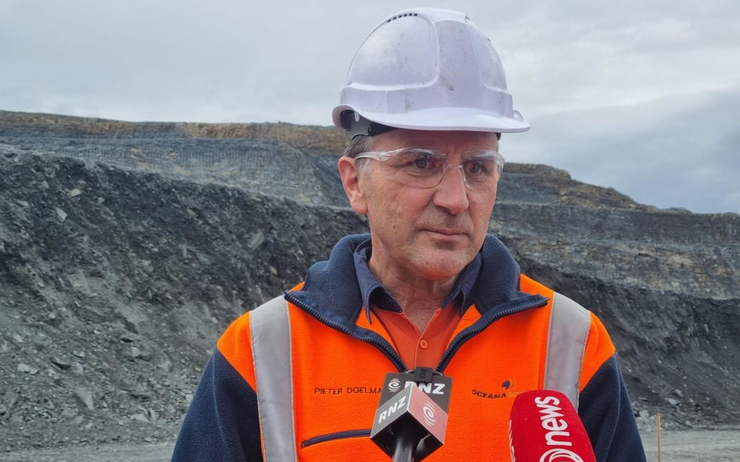 Macraes open pit mine manager Pieter Doelman