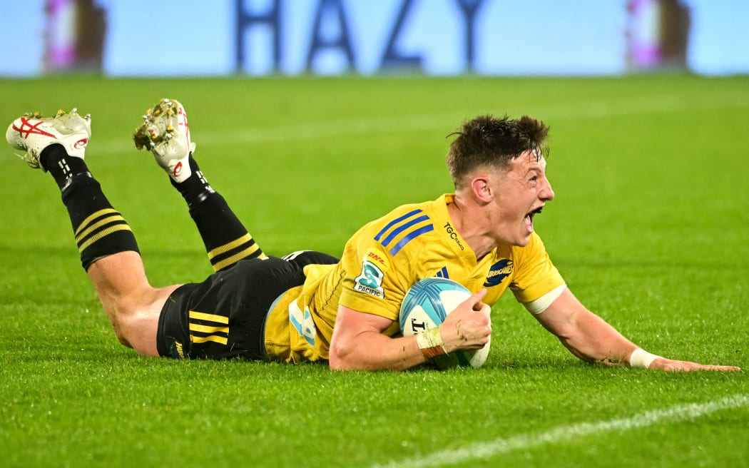Cam Roigard of the Hurricanes scores during Super Rugby Pacific - Hurricanes v Crusaders match. Sky Stadium, Wellington, New Zealand on Saturday 3 June 2023. © Mandatory credit: Elias Rodriguez / www.photosport.nz