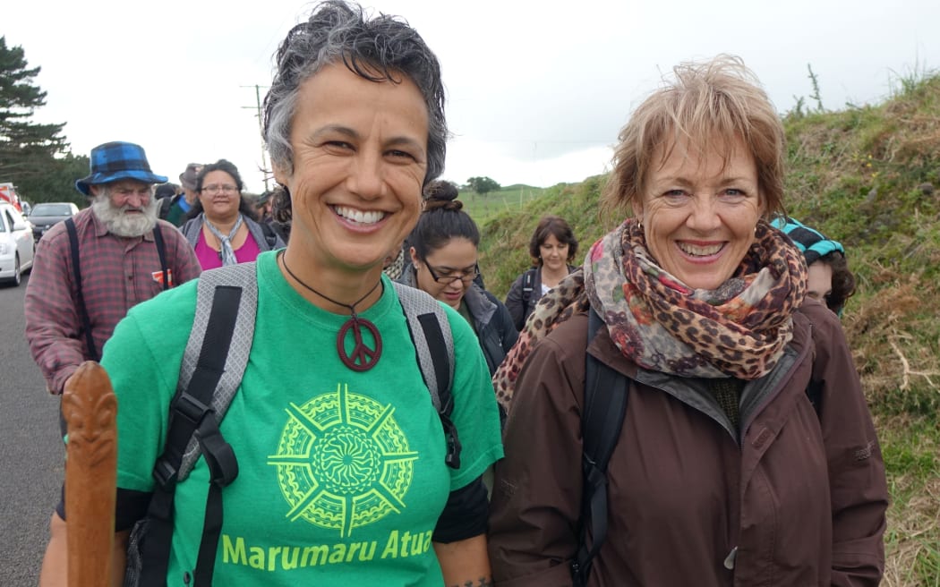 Aucklander Therese Mangos, left, walking with New Plymouth relative Megan Gundesen
