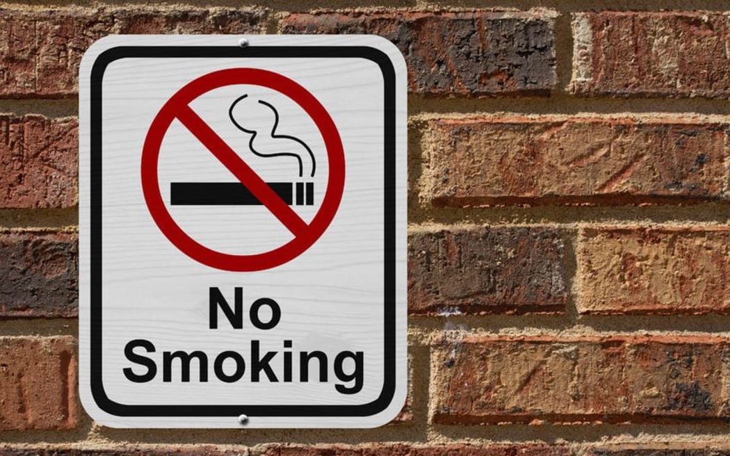 no smoking sign