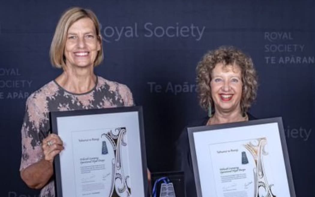 Massey University fashion design lecturers Deb Cumming and Nina Weaver received Royal Society Te Apārangi's Tahunui-a-Rangi award for their NZ Police hijab design in 2022.