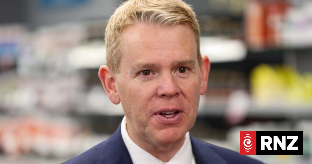 Labour pledges to scrap emergency housing target if it wins election