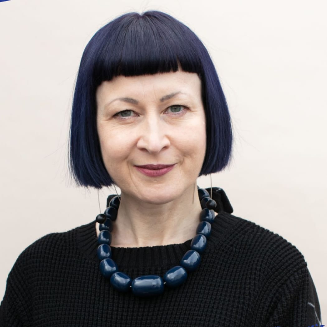 Dr Jo Burzynska