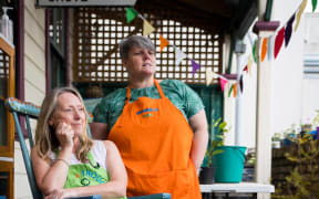 Karen Clifford (L) and Tracy Blunn (R) who run Upper Hutt's community space The Womble Inn