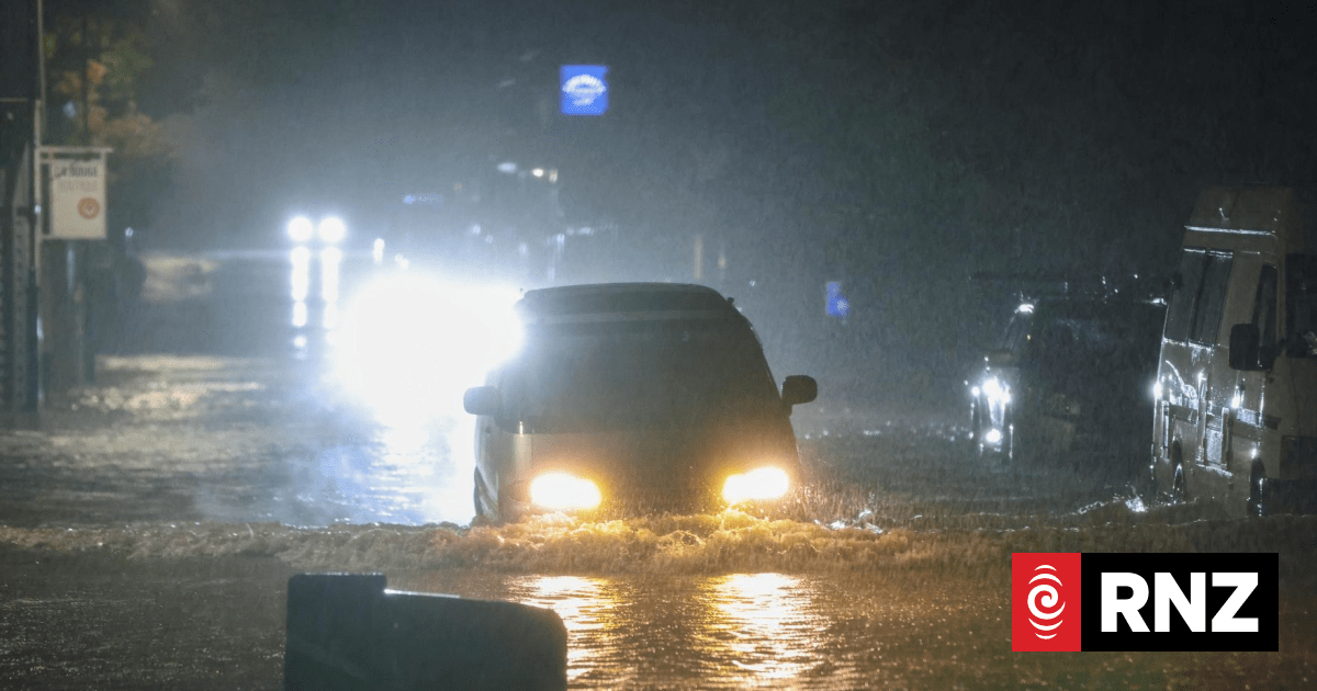 As it happened: Wellington winds strongest in a decade