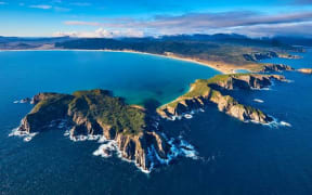 Rakiura/Stewart Island, looking NE across Mason Bay. Photo: Te Rūnanga o Ngāi Tahu.