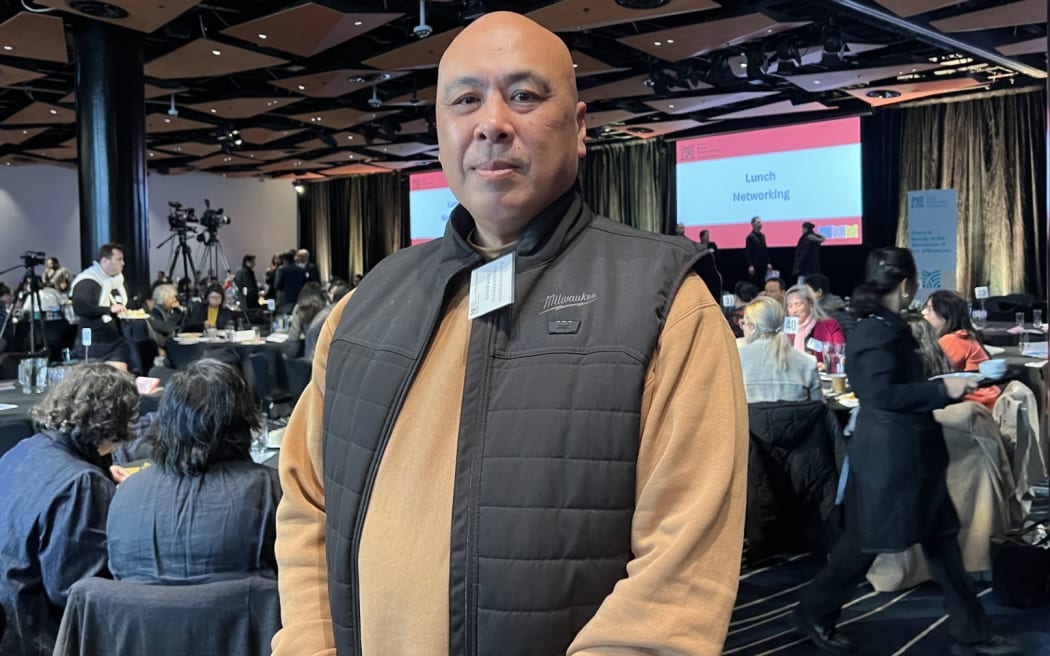Richard Leung New Zealand Chinese Association, Auckland representative. He often likes to be referred to as an Auckland Chinese community leader so please double-check that with him.