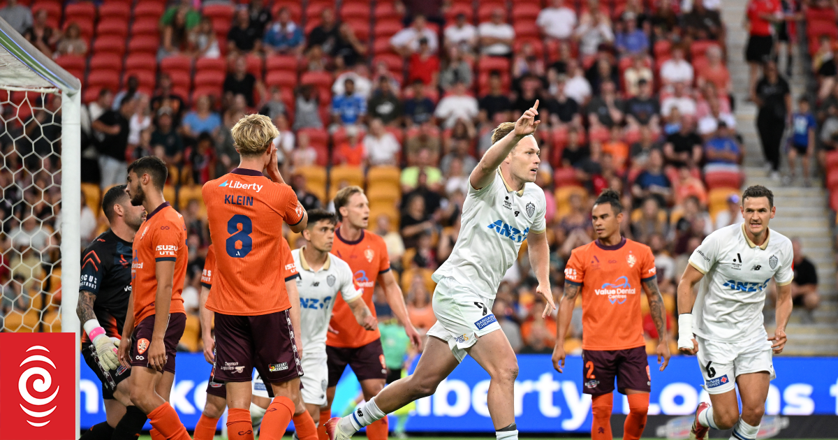 Auckland FC go clear at the top after an impressive win