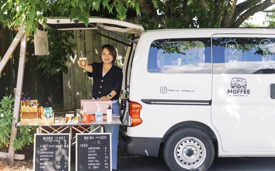 Momo Yu, operator of Moffee.