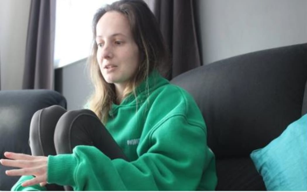 Her active lifestyle a few years' ago feels like a lifetime ago for Melissa King. The former Auckland-based retail manager and fitness instructor now cannot shower without feeling exhausted. The 28-year-old's weight is now 39kg, her skin is dry, her hair is falling out and she is unable to get a feeding tube to assist her malnourished body.
