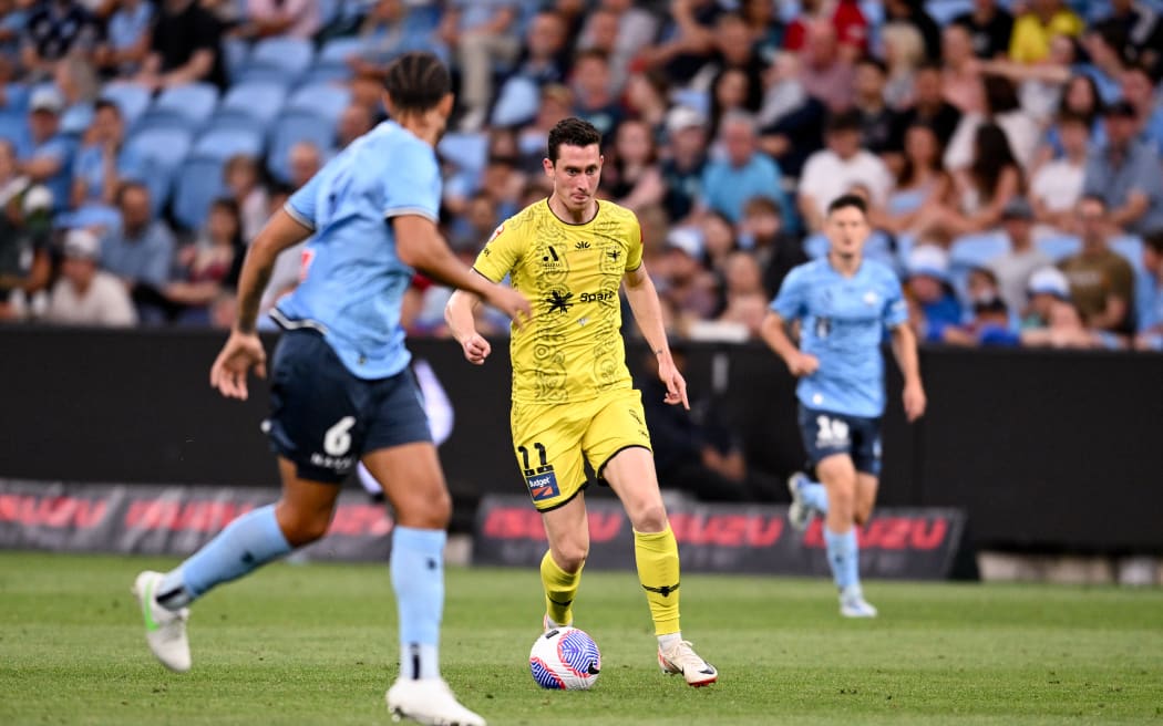 Bozhidar Kraev of Wellington Phoenix in action against Sydney FC, 2023.