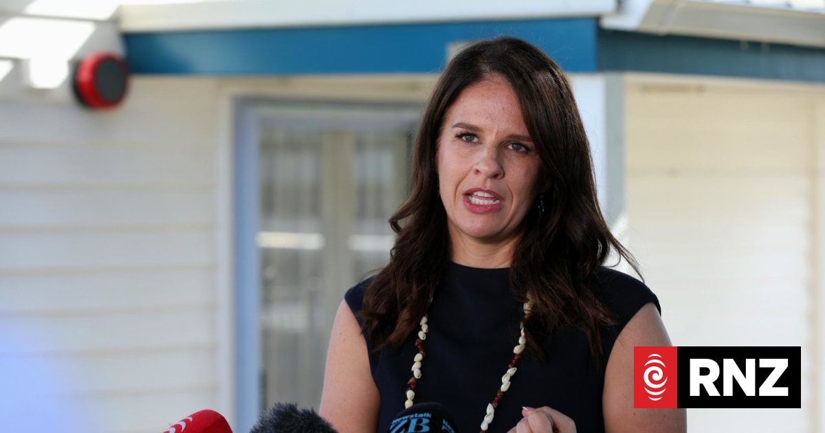 Government flip-flopped on Treaty's role in school curriculu