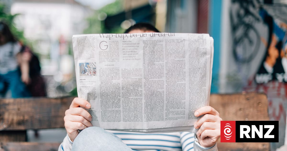Do we absorb information better on paper, rather than screens? | RNZ