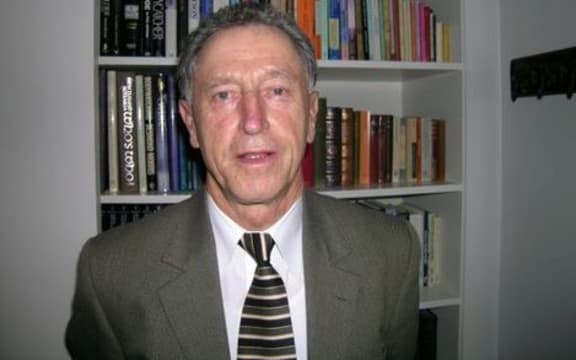 Dr Bill Baber