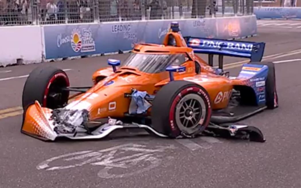 Kiwi Scott Dixon crashes during practice for the Indycar St Petersburg Grand Prix.