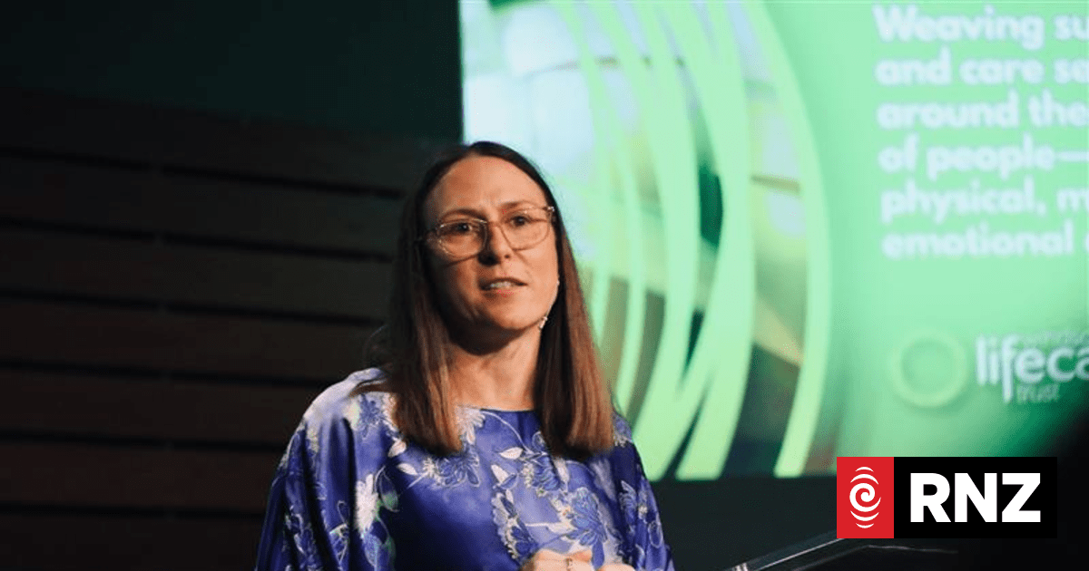 Woman killed in Auckland cafe car crash mourned as member of Windsor Park Baptist Church - RNZ