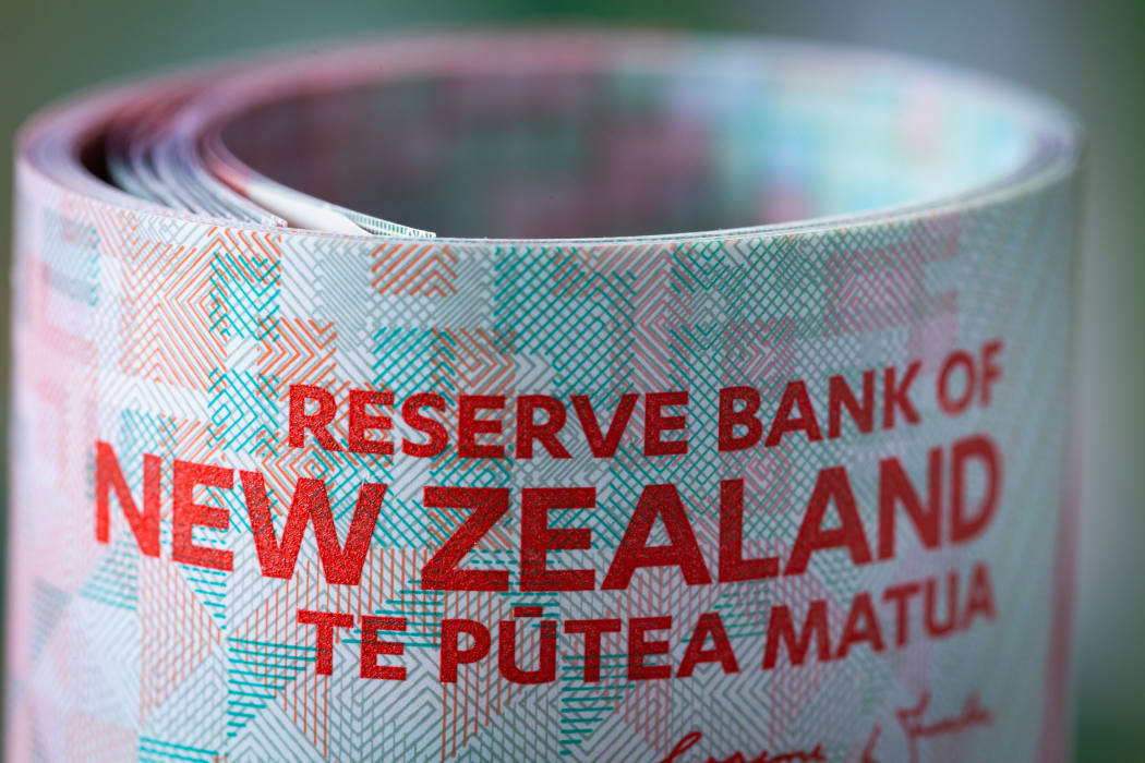 New Zealand dollars with Reserve Bank of New Zealand text.