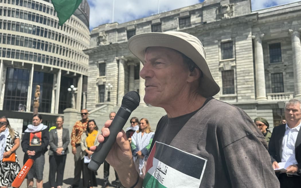Politicians and protesters gathered on the steps at parliament on 13 February 2024, calling for more action in regards to the war in Gaza. Protest organiser John Minto.