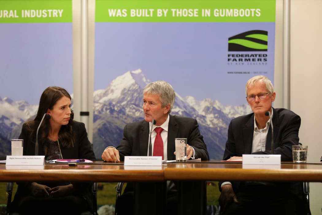 Prime Minister Jacinda Ardern, Agriculture Minister Damien O'Connor (centre), and Dairy NZ chair Jim van der Poel