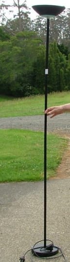 The type of lamp that contains the soil in the base.