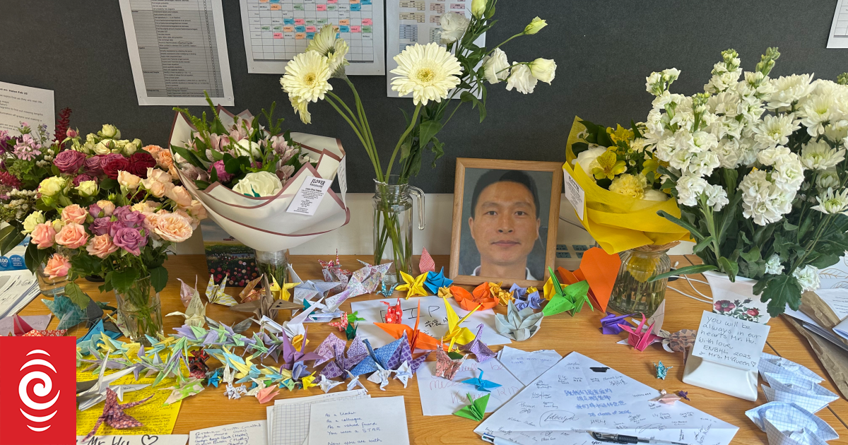 师生自发悼念华人老师，家长表示对噩耗“不敢相信”