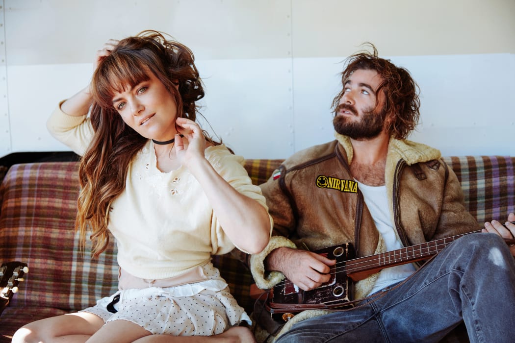 Angus and Julia Stone