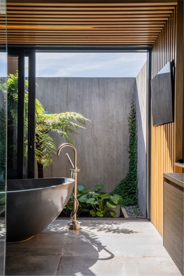 Gareth Ritchie of Archco Architecture designed this Burntwood Lane dwelling, nestled in Pegasus Golf Course, North Canterbury.