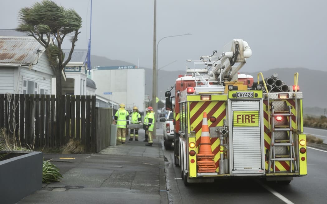 FENZ crew securing roof Petone Esplanade