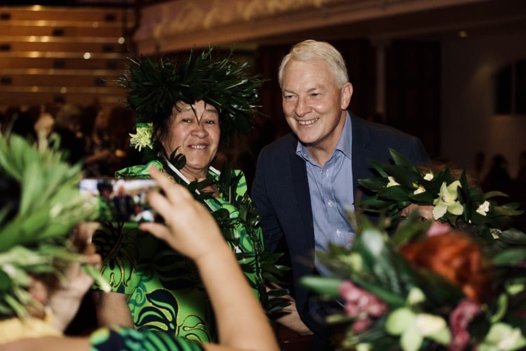 One of the Cook Islands contingent with Auckland Mayor Phil Goff.