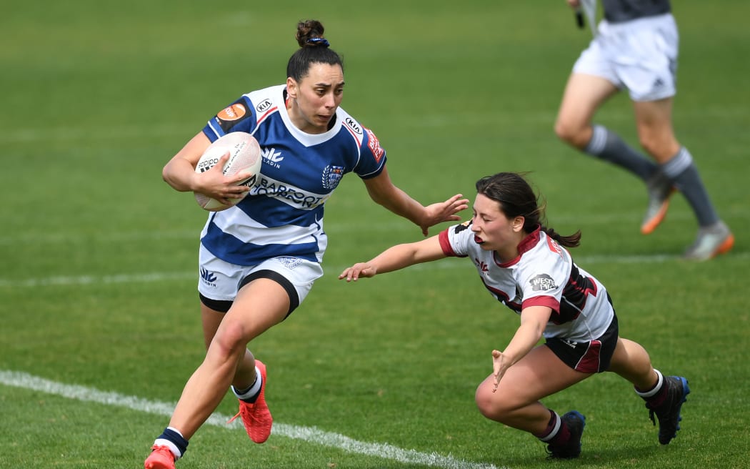 Grace Kukutai playing Farah Palmer Cup for Auckland.