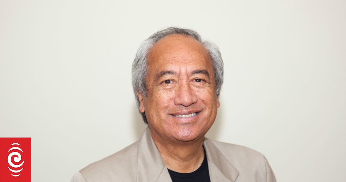 Witi Ihimaera (Te Whānau-a-Kai, Te Aitanga-a-Māhaki, Rongowhakaata, Ngāti Porou, Tūhoe) is best known for his 1987 novel The