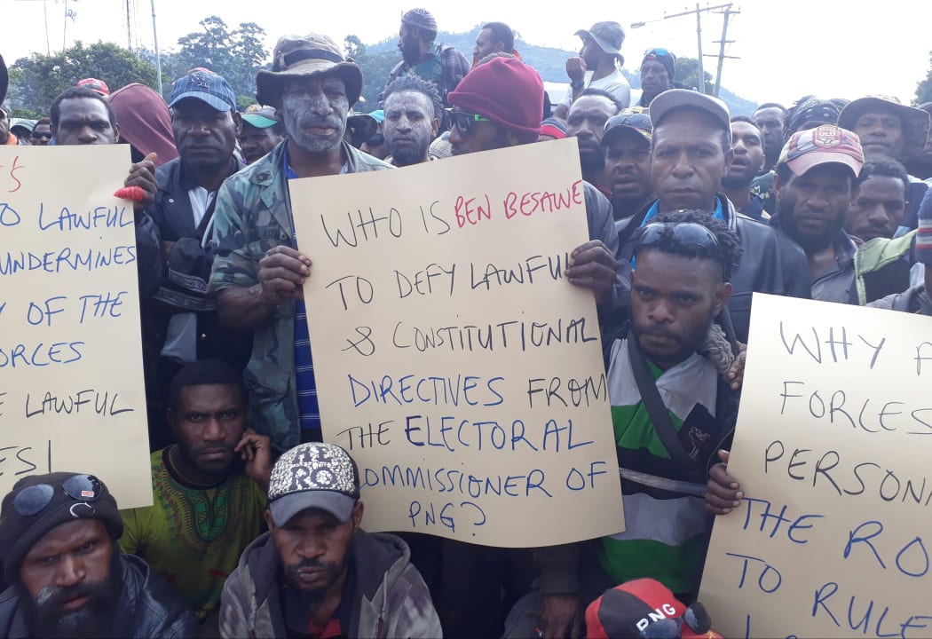 Supporters of some Kandep Open candidates urge the Returning Officer to include all ballot boxes in the vote count.