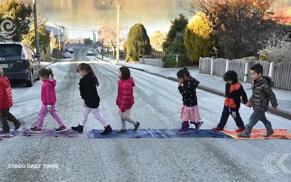 Dunedin school protects students from falling with towels