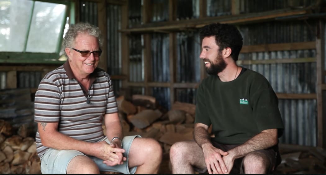 Sam O'Sullivan talking with Ian Mason at his farm in Lower Kaimai, Tauranga.