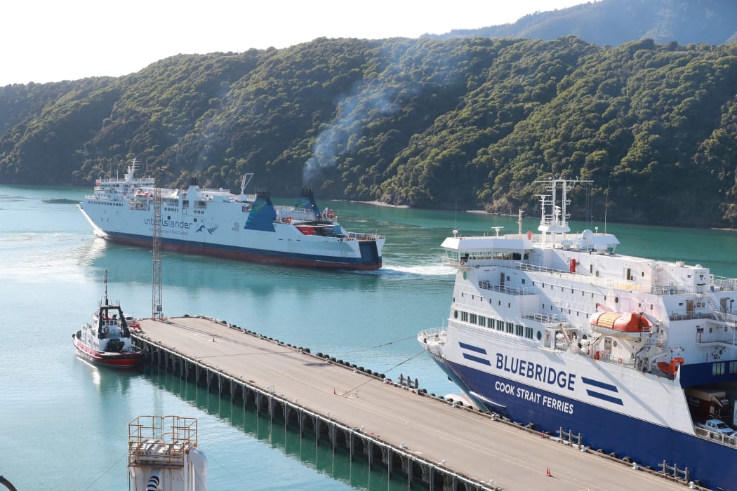 03052021 NEWS PHOTO MARLBOROUGH EXPRESS SCOTT HAMMOND / STUFF Police search ferries after bomb scare in Picton ferry terminal. Bluebridge is delayed at the dock during the search,