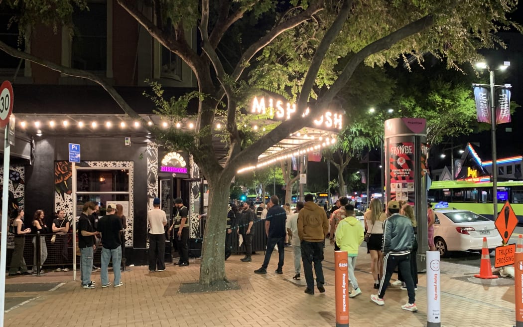 Courtenay Place in Wellington is usually busy on Friday and Saturday nights with large crowds of people on the footpaths and packed venues.