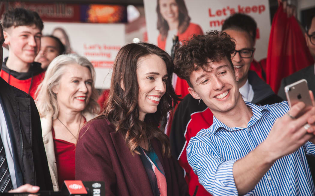 Jacinda Ardern takes selfie - Labour party Dunedin walkabout - 7 October 2020