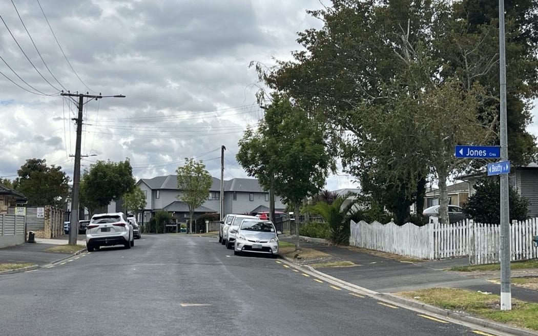 The section of road on Beatty St in Melville that was cordoned off by police on Saturday after a man was found dead and a homicide investigation was launched.