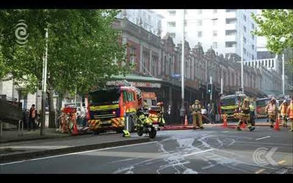 Large fire in Akld CBD building forces evacuations, snarls traffic