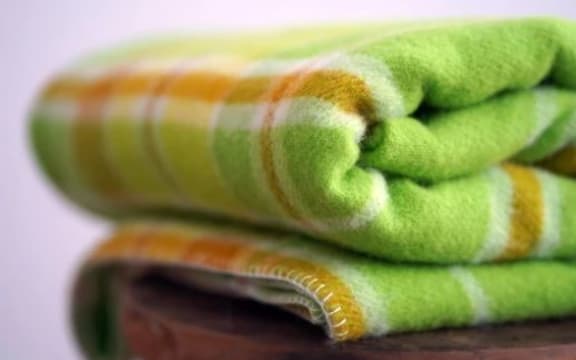 NZ Wool blanket, Fresh Retro Love