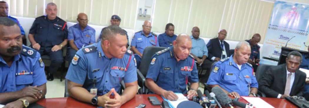 PNG's Acting Police Commissioner Jim Andrews (third from left) during a perss conference on the Southern Highlands police operation, 19 June 2018.