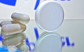 Topic picture / symbol photo of the corona pill. Pfizer's corona pill reduces clinical risk by 90 percent. (Photo by