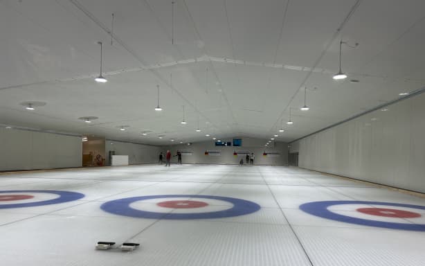 Auckland Curling Club finally gets a dedicated rink | RNZ