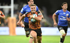 Cortez Ratima of the Gallagher Chiefs.
Chiefs v Force, Super Rugby Pacific at Blake Park, Mount Maunganui, New Zealand on Friday 25 April 2025. Copyright Photo: Jeremy Ward / www.photosport.nz