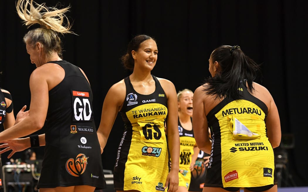 Aliyah Dunn and Tiana Metuarau celebrate their win.