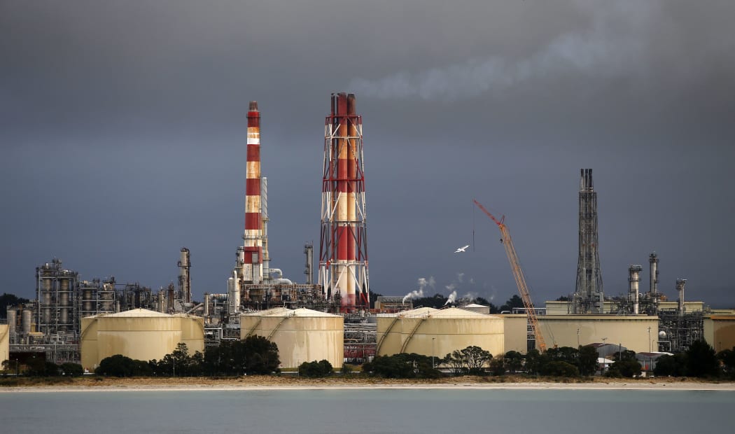 Refinery at Marsden Pt, image taken from Reotahi, Whangarei Heads.
23 August 2021 Northern Advocate photograph by Michael Cunningham
NAG 10Dec21