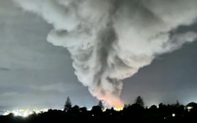 A large fire has broken out in Auckland's Takanini.