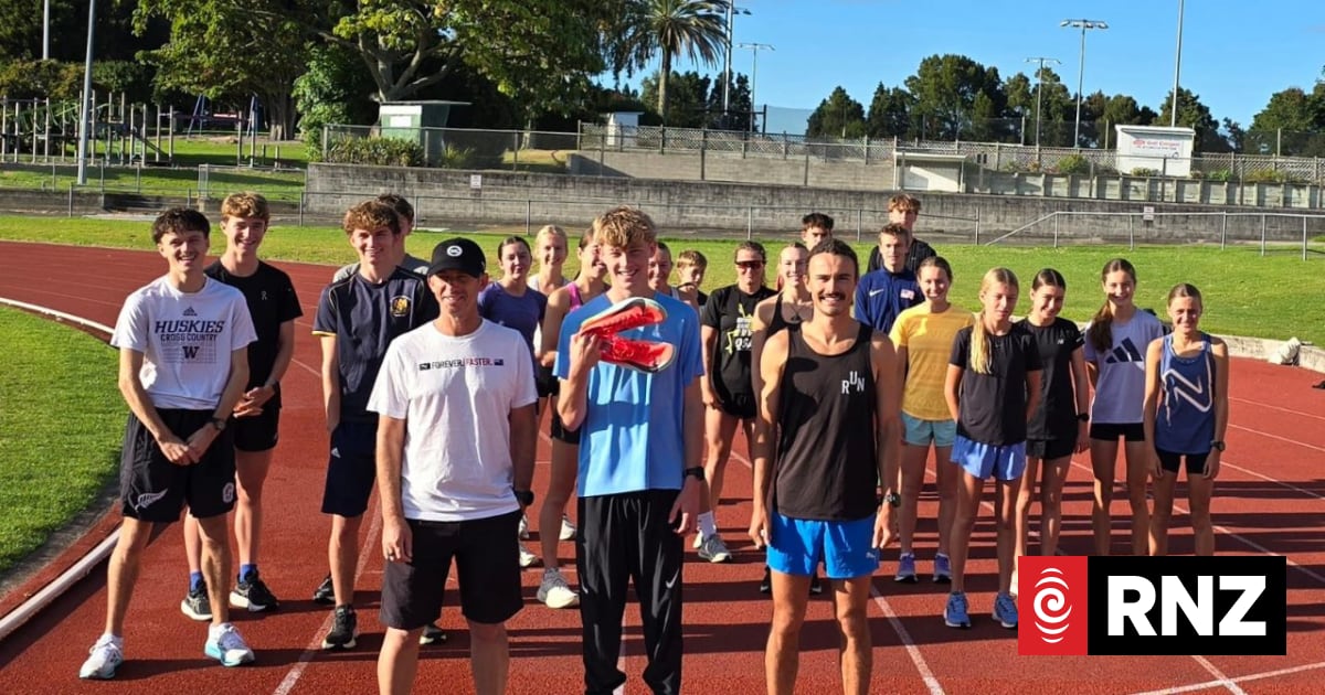 Historic running shoes raise $11k for Sam Ruthe's training mates after ...