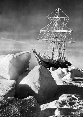 Antarctic expedition of Ernest Shackleton (1874-1922), British sailor and explorer. The boat "Endurance" in the ice of the Weddell Sea. October 1915. RV-67601
© Collection Roger-Viollet / Roger-Viollet