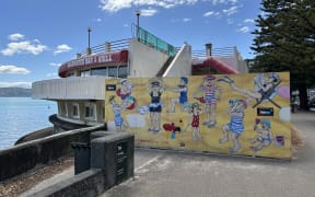 Originally built as a bathing pavilion in 1938, the Oriental Bay Band Rotunda housed several restaurants and bars from the 1980s until it was found to be quake prone.